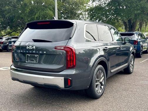 2024 Kia Telluride LX