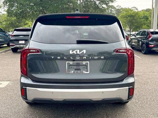 2024 Kia Telluride LX
