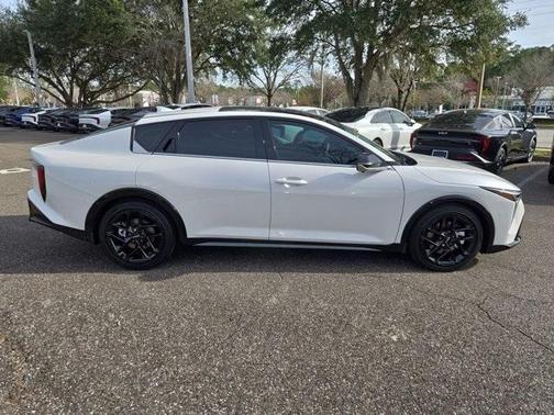 2025 Kia K4 GT-Line Turbo