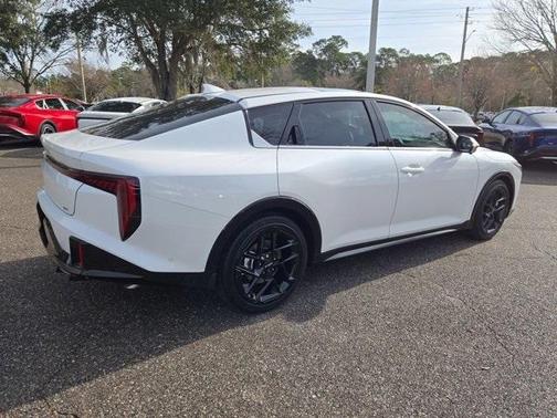 2025 Kia K4 GT-Line Turbo
