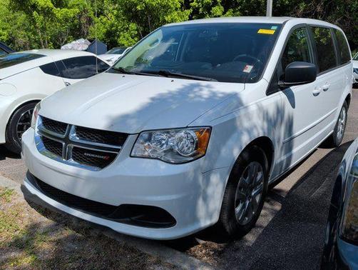 White Knuckle Clearcoat 2017 Dodge Grand Caravan SE