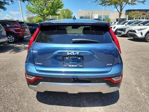 2023 Kia Niro Plug-In Hybrid SX Touring