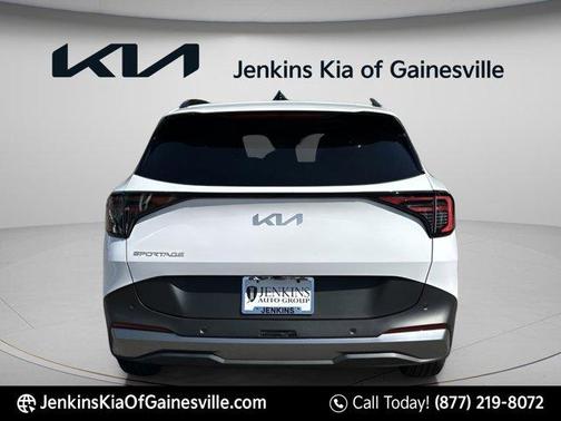 Glacial White Pearl 2026 Kia Sportage EX