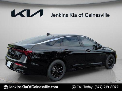 Aurora Black Pearl 2026 Kia K5 LXS