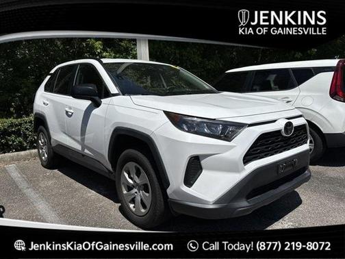 2020 Toyota RAV4 LE