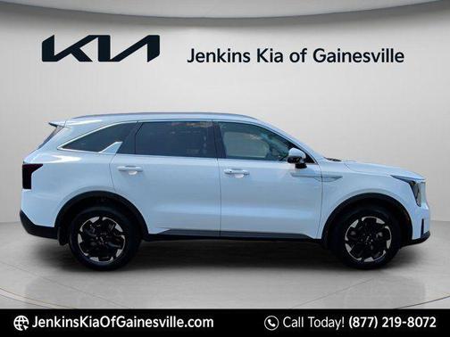 Glacial White Pearl 2026 Kia Sorento S