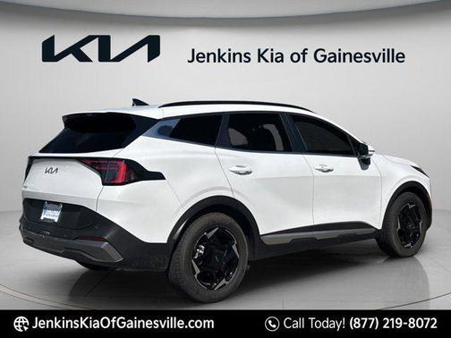 Glacial White Pearl 2026 Kia Sportage EX