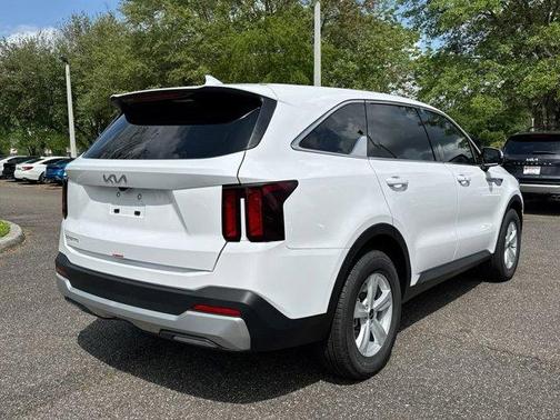 2025 Kia Sorento LX