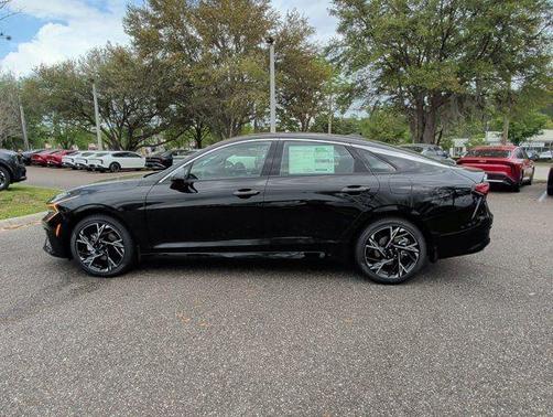 Aurora Black Pearl 2026 Kia K5 GT-Line