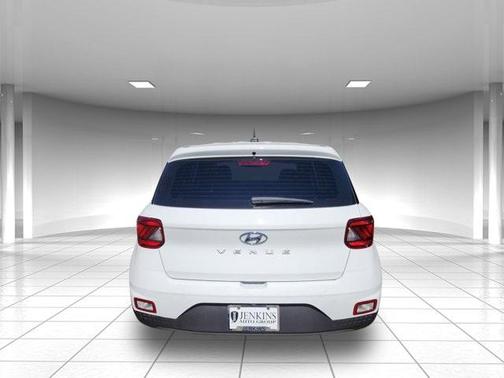 2024 Hyundai VENUE SE