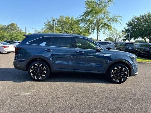 2025 Kia Sorento EX
