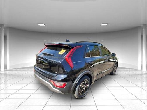2023 Kia Niro EX