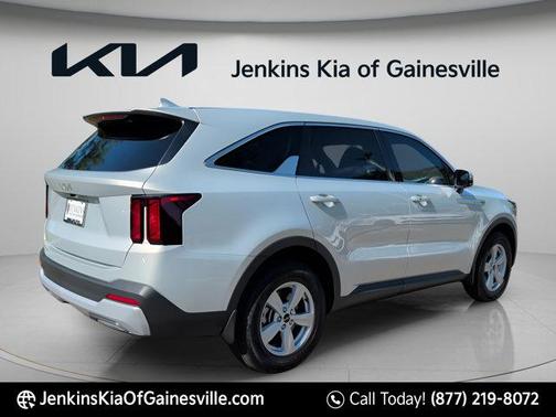 Ivory Silver 2026 Kia Sorento LX