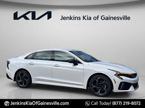 Snow White Pearl 2026 Kia K5 GT-Line