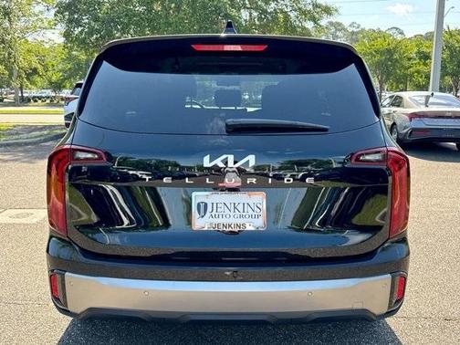 2025 Kia Telluride LX