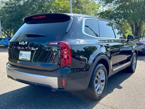2025 Kia Telluride LX