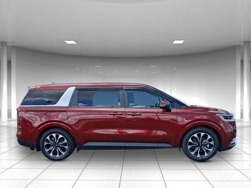 2022 Kia Carnival EX