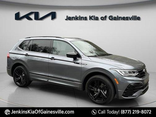 2023 Volkswagen Tiguan 2.0T SE R-Line Black