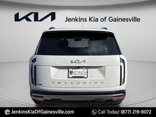 Glacial White Pearl 2027 Kia Telluride SX