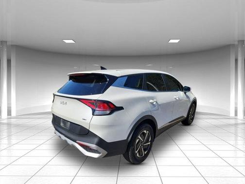 2023 Kia Sportage Hybrid LX