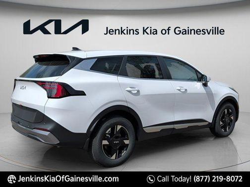 Glacial White Pearl 2026 Kia Sportage LX