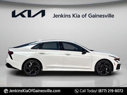 Snow White Pearl 2026 Kia K5 GT-Line