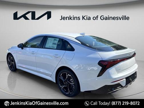 Snow White Pearl 2026 Kia K5 GT-Line