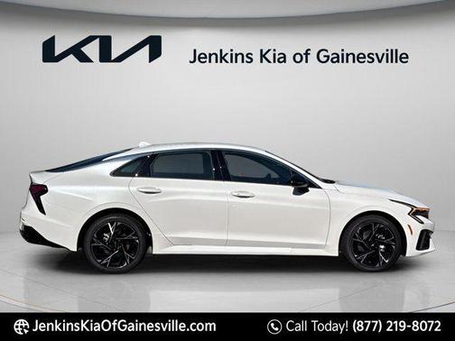 Snow White Pearl 2026 Kia K5 GT-Line