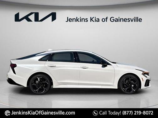 Snow White Pearl 2026 Kia K5 GT-Line