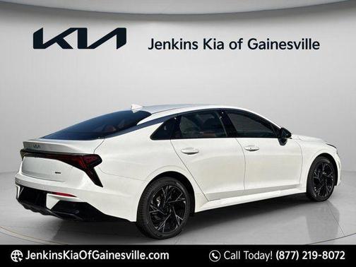 Snow White Pearl 2026 Kia K5 GT-Line
