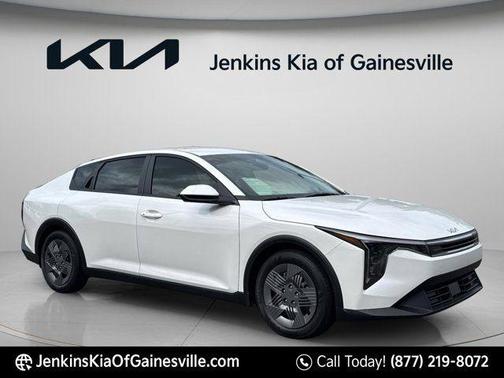 Snow White Pearl 2026 Kia K4 LX