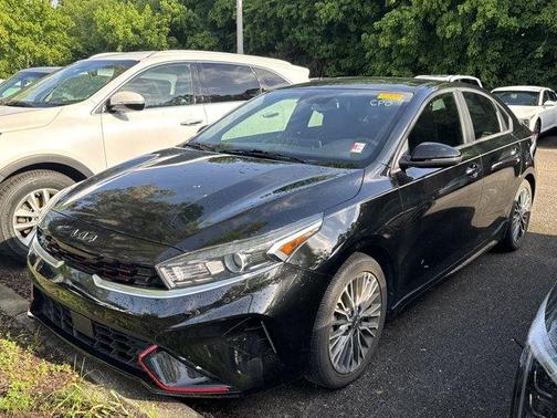 Aurora Black Pearl 2022 Kia Forte GT-Line