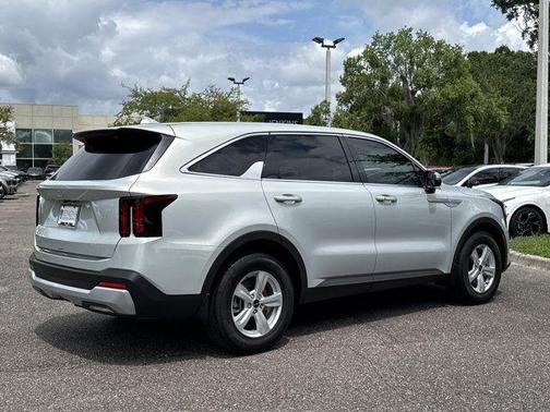 Ivory Silver 2026 Kia Sorento LX