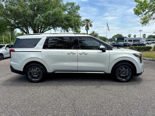 2025 Kia Carnival Hybrid SX