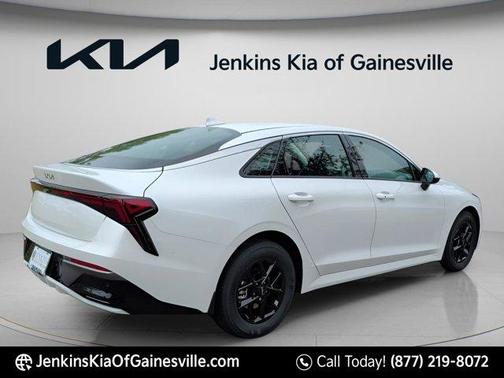 Snow White Pearl 2026 Kia K5 LXS