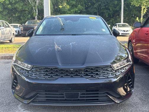 Ebony Black 2022 Kia K5 EX