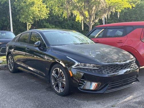 Ebony Black 2022 Kia K5 EX
