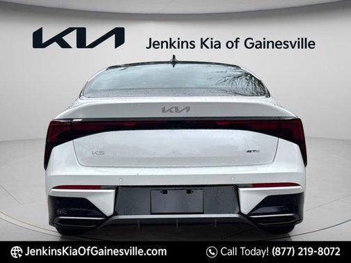 Snow White Pearl 2026 Kia K5 GT-Line
