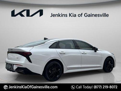Snow White Pearl 2026 Kia K5 GT-Line
