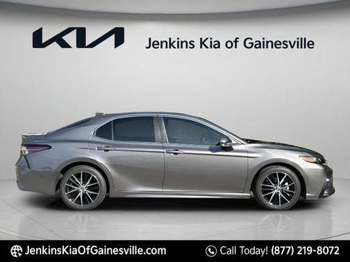 Predawn Gray Mica 2021 Toyota Camry SE