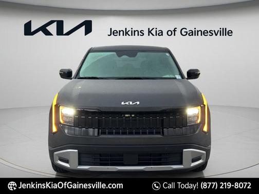 Gray 2027 Kia Seltos S