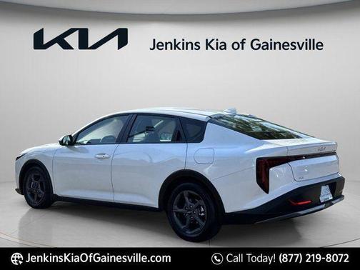 Snow White Pearl 2026 Kia K4 LXS
