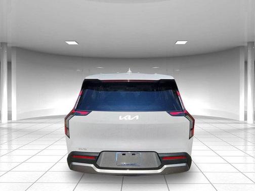 2026 Kia EV9 Light Long Range