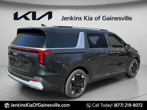 Metal 2026 Kia Carnival EX