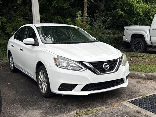 Cloud White 2018 Nissan Sentra SV