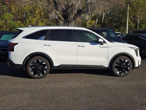 2025 Kia Sorento EX
