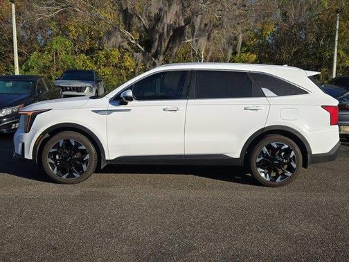 2025 Kia Sorento EX