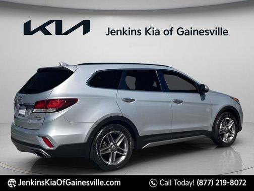 Circuit Silver 2018 Hyundai SANTA FE Limited Ultimate