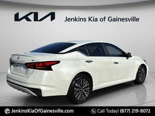White 2023 Nissan Altima 2.5 SV