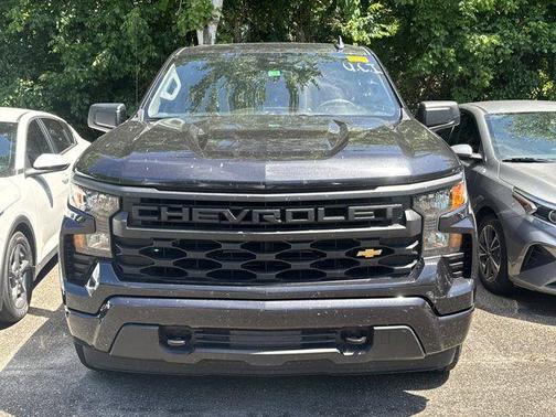 Dark Ash Metallic 2022 Chevrolet Silverado 1500 Custom